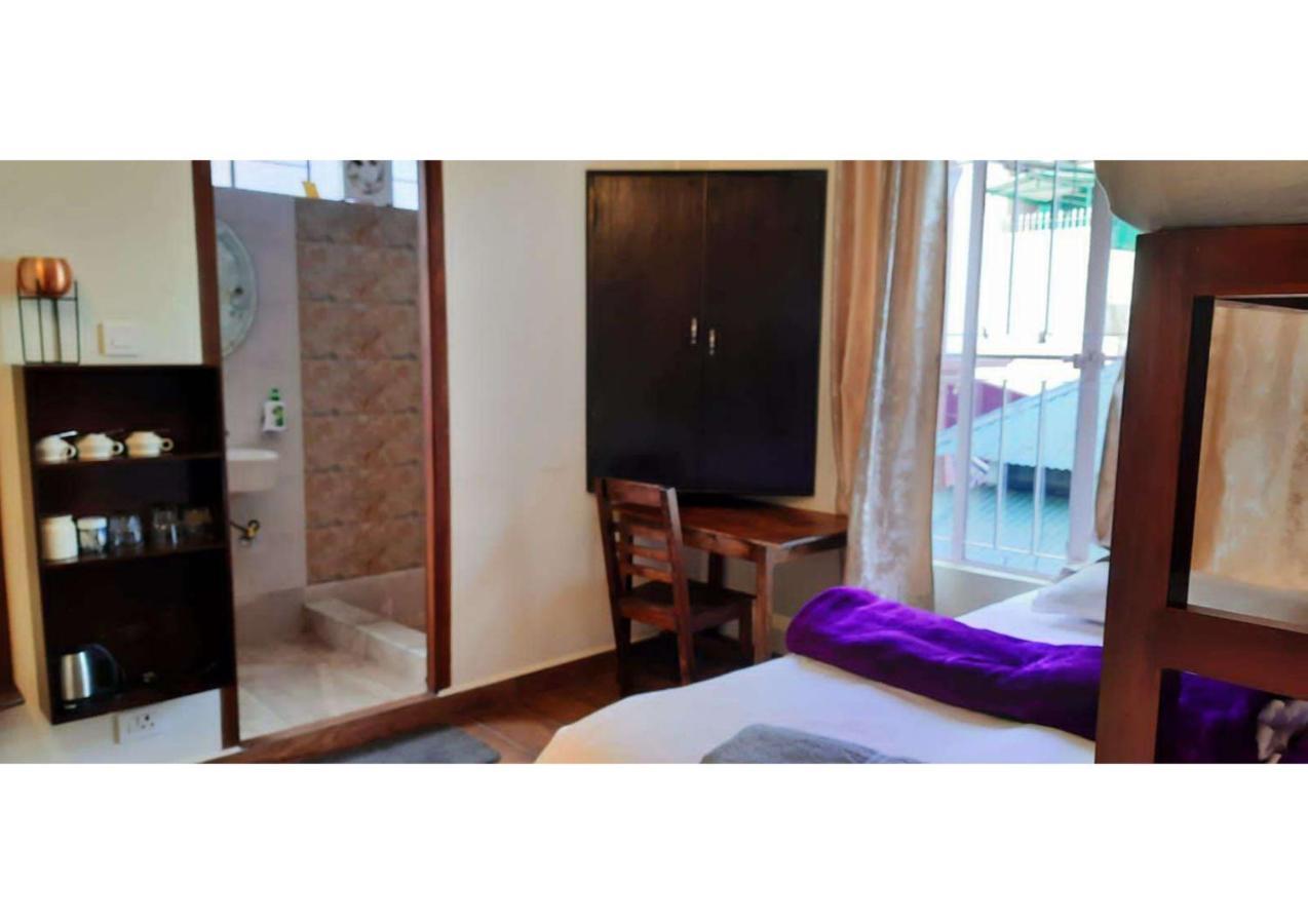 שילונג East Blue Homestay מראה חיצוני תמונה